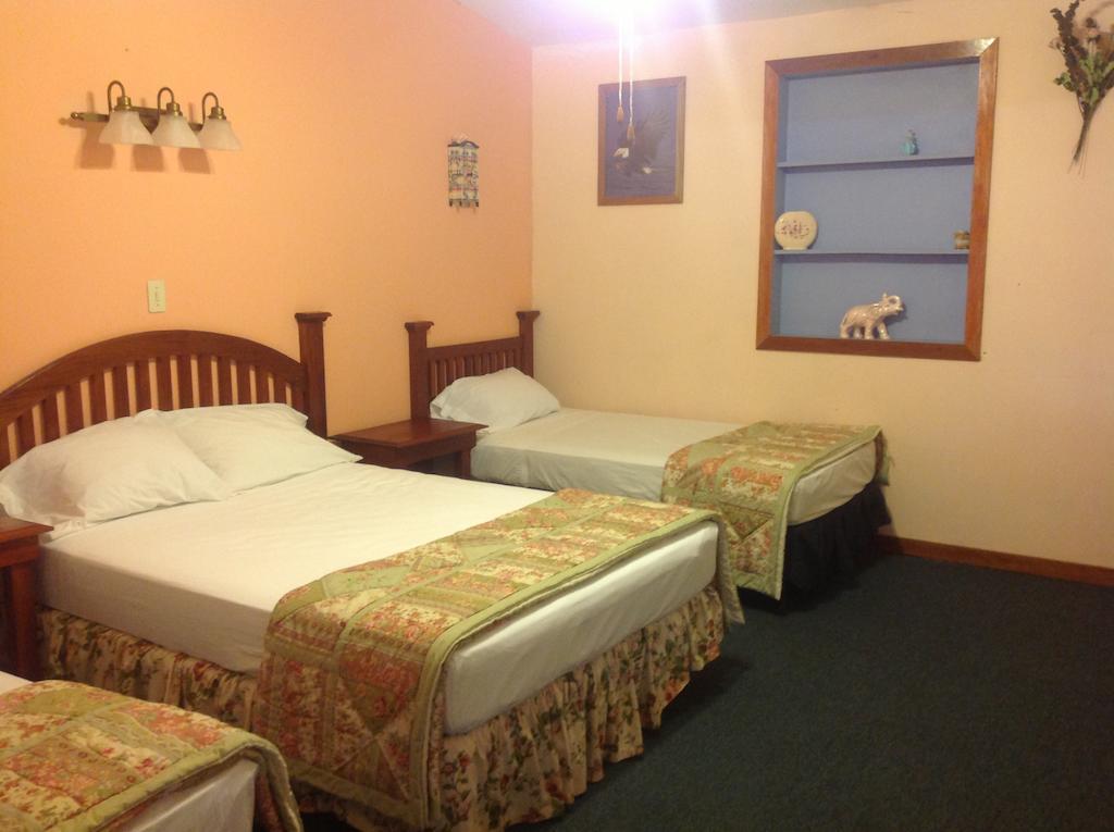 Hotel El Delfin Lívingston Buitenkant foto