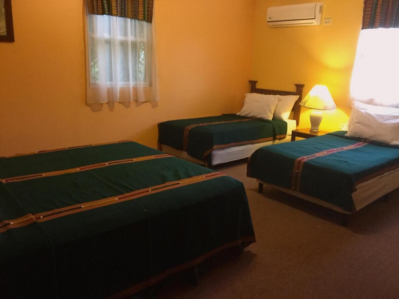 Hotel El Delfin Lívingston Buitenkant foto