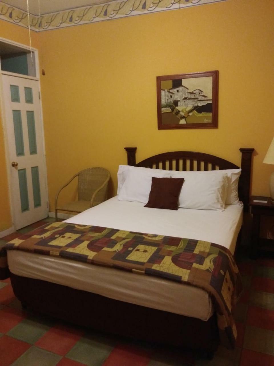 Hotel El Delfin Lívingston Buitenkant foto